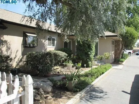 979 N E St, Tulare, CA 93274 photo 7