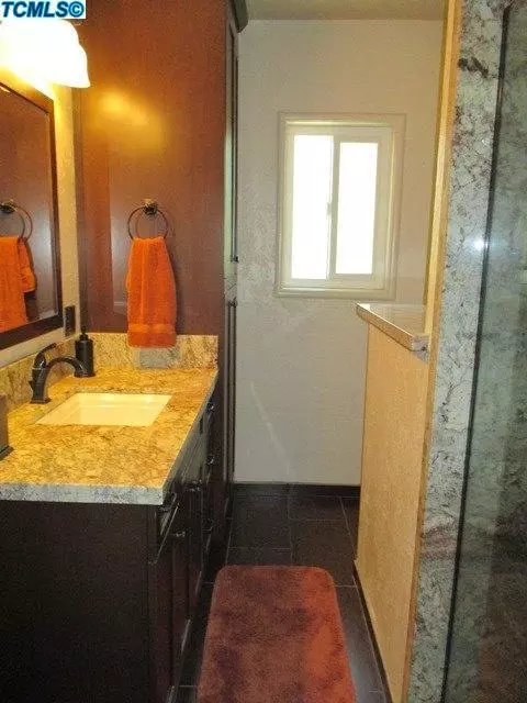 979 N E St, Tulare, CA 93274 photo 33