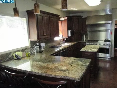 979 N E St, Tulare, CA 93274 photo 15