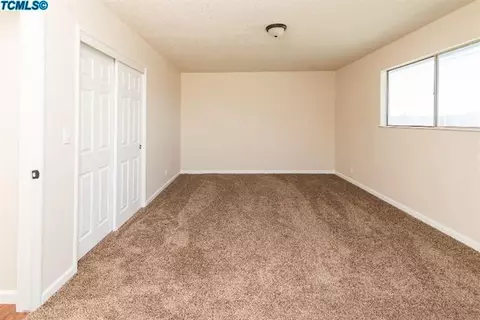 1462 Mulberry Ln, Lemoore, CA 93245 photo 12