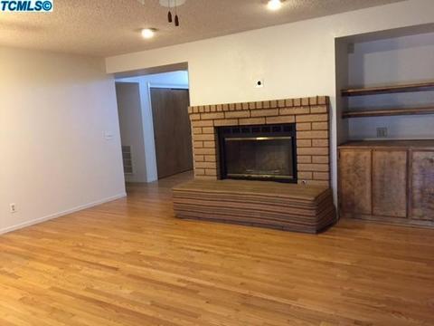2374 Pine St, Hanford, CA 93230 photo 15