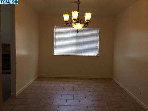2374 Pine St, Hanford, CA 93230 photo 22