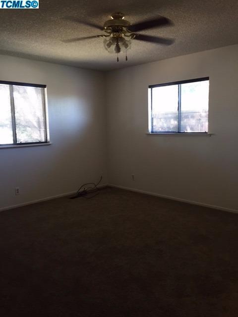 2374 Pine St, Hanford, CA 93230 photo 27