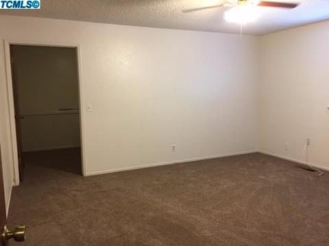 2374 Pine St, Hanford, CA 93230 photo 23
