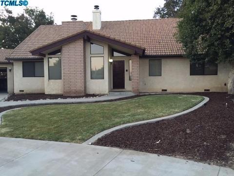 2374 Pine St, Hanford, CA 93230 photo 1