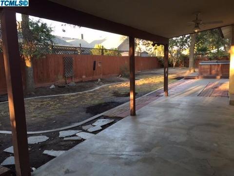 2374 Pine St, Hanford, CA 93230 photo 9