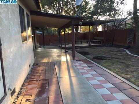 2374 Pine St, Hanford, CA 93230 photo 8