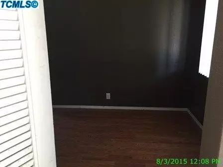 165 W Deodar Ln, Lemoore, CA 93245 photo 4