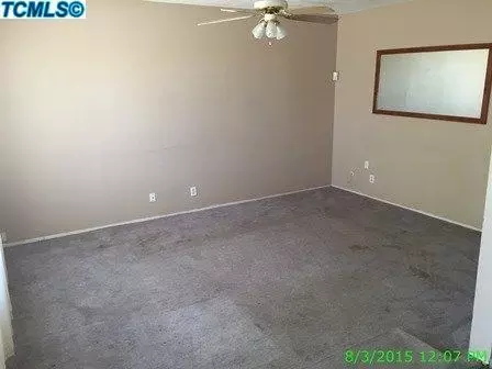 165 W Deodar Ln, Lemoore, CA 93245 photo 3