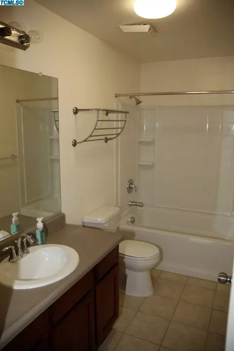 4311 E Stapp Ave, Visalia, CA 93292 photo 6