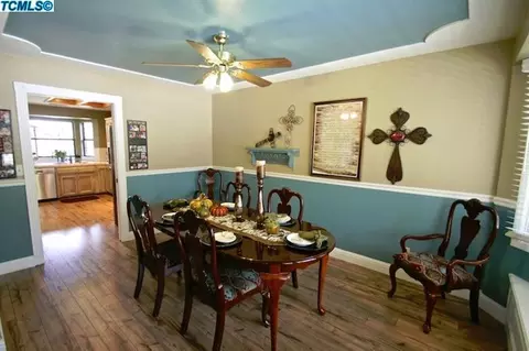 2418 E Harvard Ct, Visalia, CA 93292 photo 8