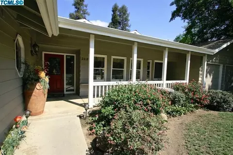 2418 E Harvard Ct, Visalia, CA 93292 photo 4