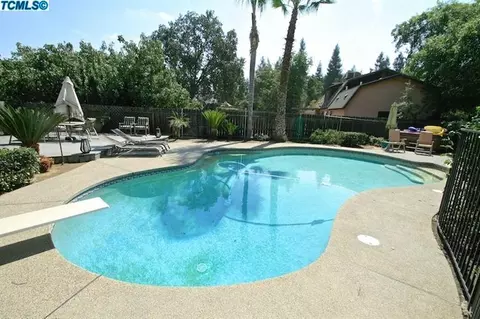 2418 E Harvard Ct, Visalia, CA 93292 photo 19