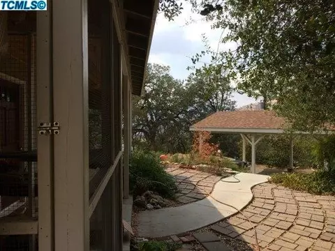45211 Hammond Dr, Three Rivers, CA 93271 photo 2