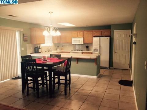 1323 E Donnybrook Pl, Hanford, CA 93230 photo 7