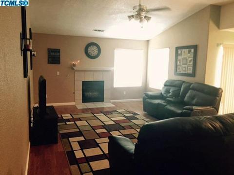1323 E Donnybrook Pl, Hanford, CA 93230 photo 6