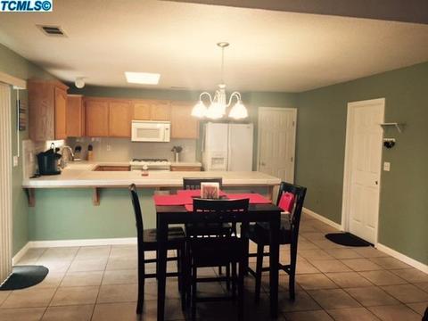1323 E Donnybrook Pl, Hanford, CA 93230 photo 8