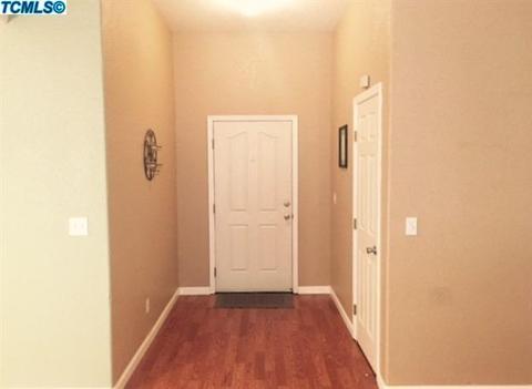 1323 E Donnybrook Pl, Hanford, CA 93230 photo 3