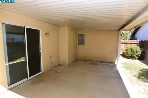 1325 E Vine Ct, Visalia, CA 93292 photo 11
