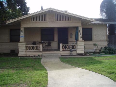 1305 Hall Ave, Corcoran, CA 93212 photo 1