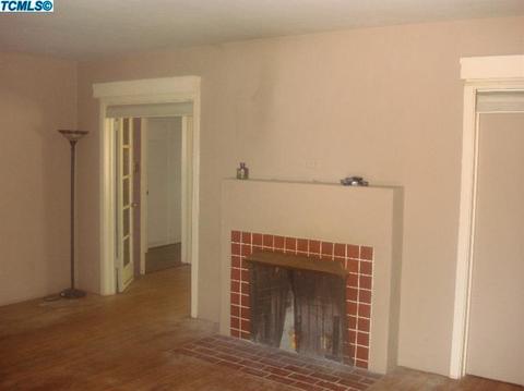 326 Lenox Ave, Exeter, CA 93221 photo 4