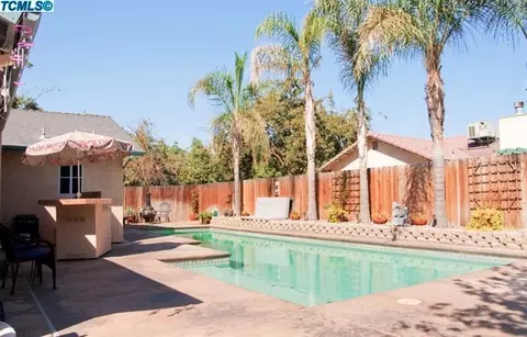 710 Oporto St, Lemoore, CA 93245 photo 34