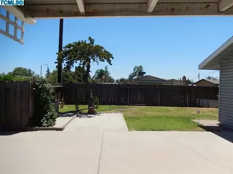 2815 S Chinowth St, Visalia, CA 93277 photo 20