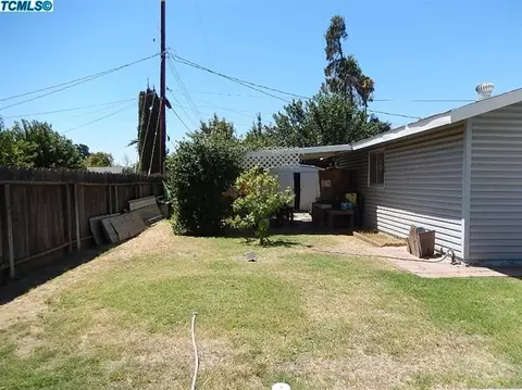 2815 S Chinowth St, Visalia, CA 93277 photo 21