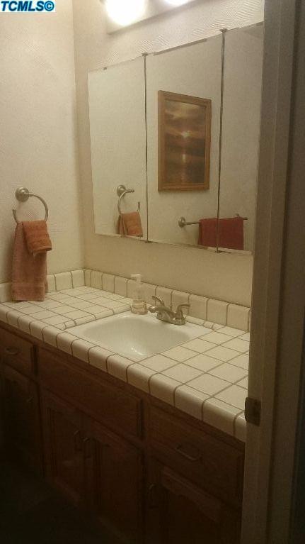 1829 E Mary St, Visalia, CA 93292 photo 8