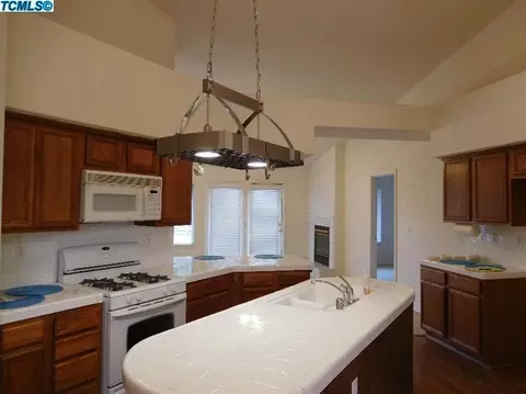 4009 E Sue Ave, Visalia, CA 93292 photo 10