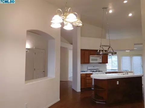 4009 E Sue Ave, Visalia, CA 93292 photo 9