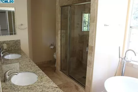 2505 E Vassar Ct, Visalia, CA 93292 photo 19