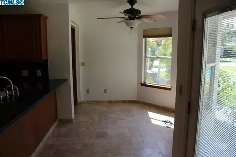 2505 E Vassar Ct, Visalia, CA 93292 photo 10