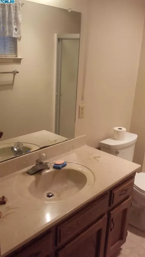 140 E Spencer Ave, Tipton, CA 93272 photo 32