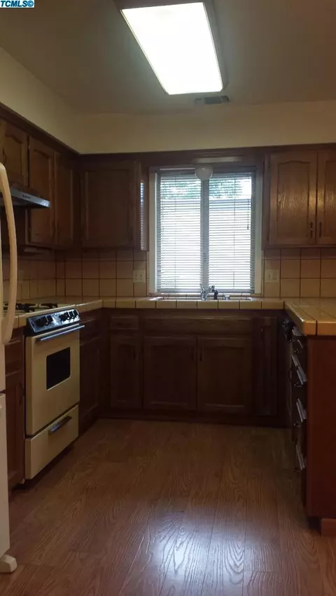 140 E Spencer Ave, Tipton, CA 93272 photo 17