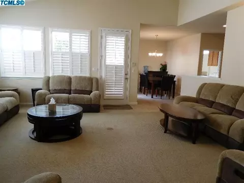 4016 E Willow Ave, Visalia, CA 93292 photo 10