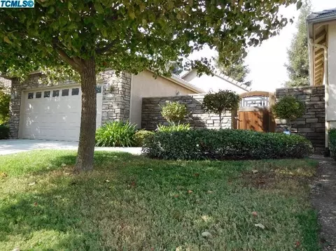 4016 E Willow Ave, Visalia, CA 93292 photo 2