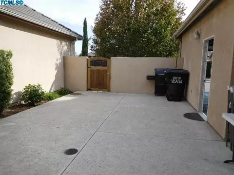4016 E Willow Ave, Visalia, CA 93292 photo 5