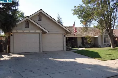 457 E Jackson Ave, Tulare, CA 93274 photo 1