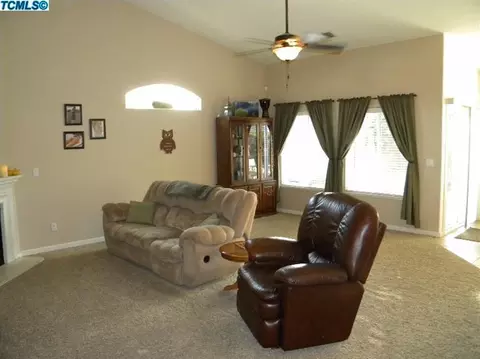 531 Siena Ave, Dinuba, CA 93618 photo 14