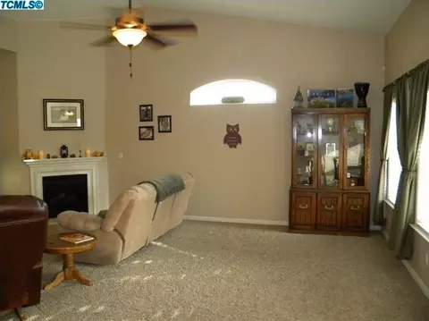 531 Siena Ave, Dinuba, CA 93618 photo 13