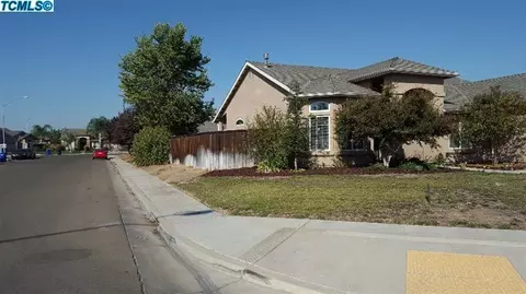 531 Siena Ave, Dinuba, CA 93618 photo 4