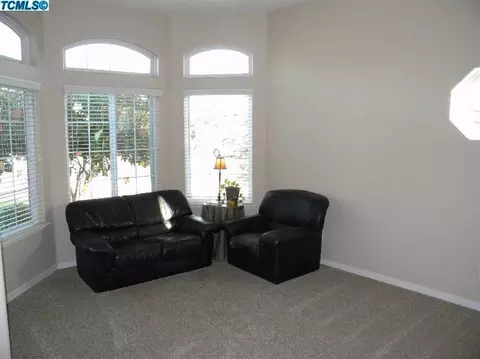 531 Siena Ave, Dinuba, CA 93618 photo 8