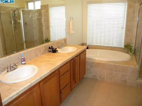 531 Siena Ave, Dinuba, CA 93618 photo 24