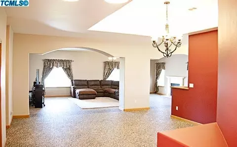 20227 Fremont Ave, Lemoore, CA 93245 photo 7