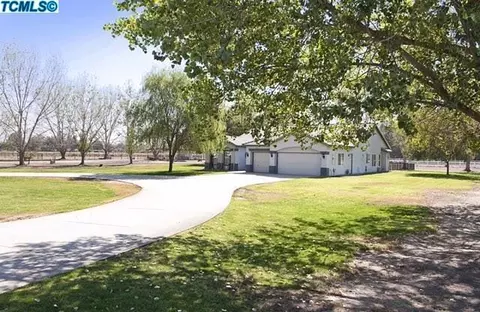 20227 Fremont Ave, Lemoore, CA 93245 photo 3