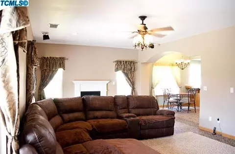 20227 Fremont Ave, Lemoore, CA 93245 photo 12