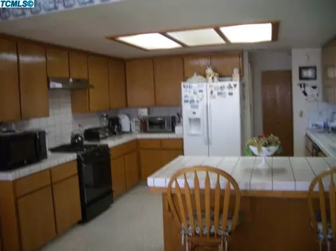 17233 Monreal Rd, Madera, CA 93636 photo 12