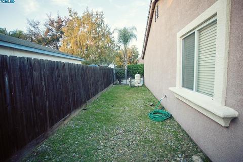 1812 E Mesa Ct, Visalia, CA 93292 photo 28