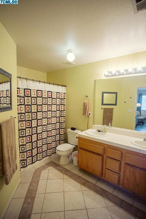 1812 E Mesa Ct, Visalia, CA 93292 photo 17
